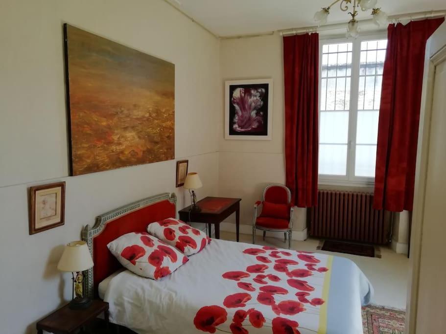 Ancien Presbytere Au Coeur Du Village Mauvezin  Exteriör bild
