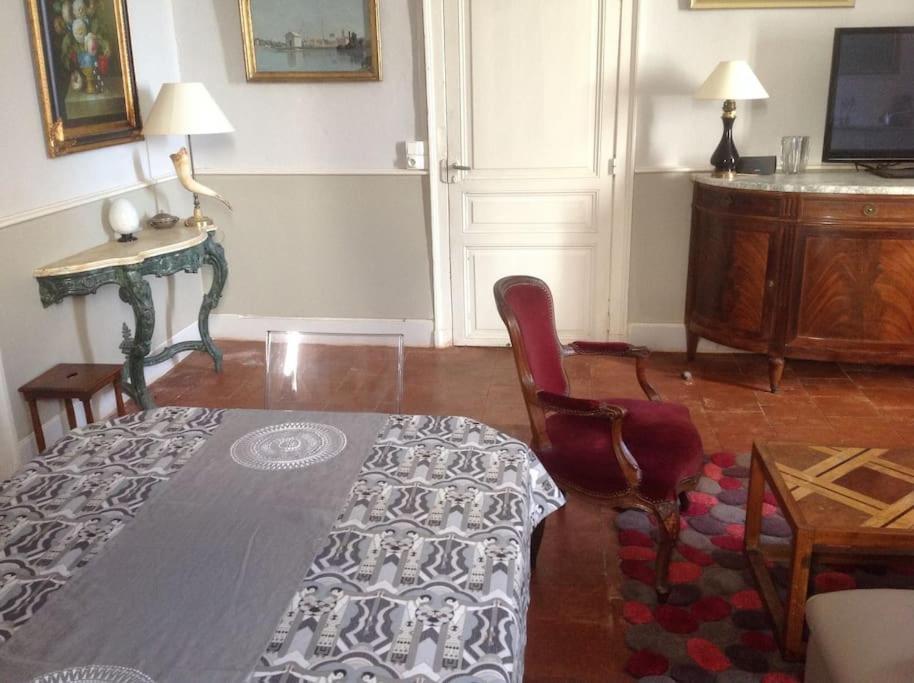 Ancien Presbytere Au Coeur Du Village Mauvezin  Exteriör bild